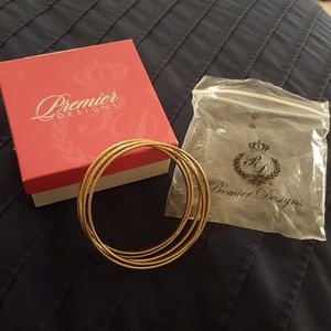 Premier Designs gold cuff bracelet